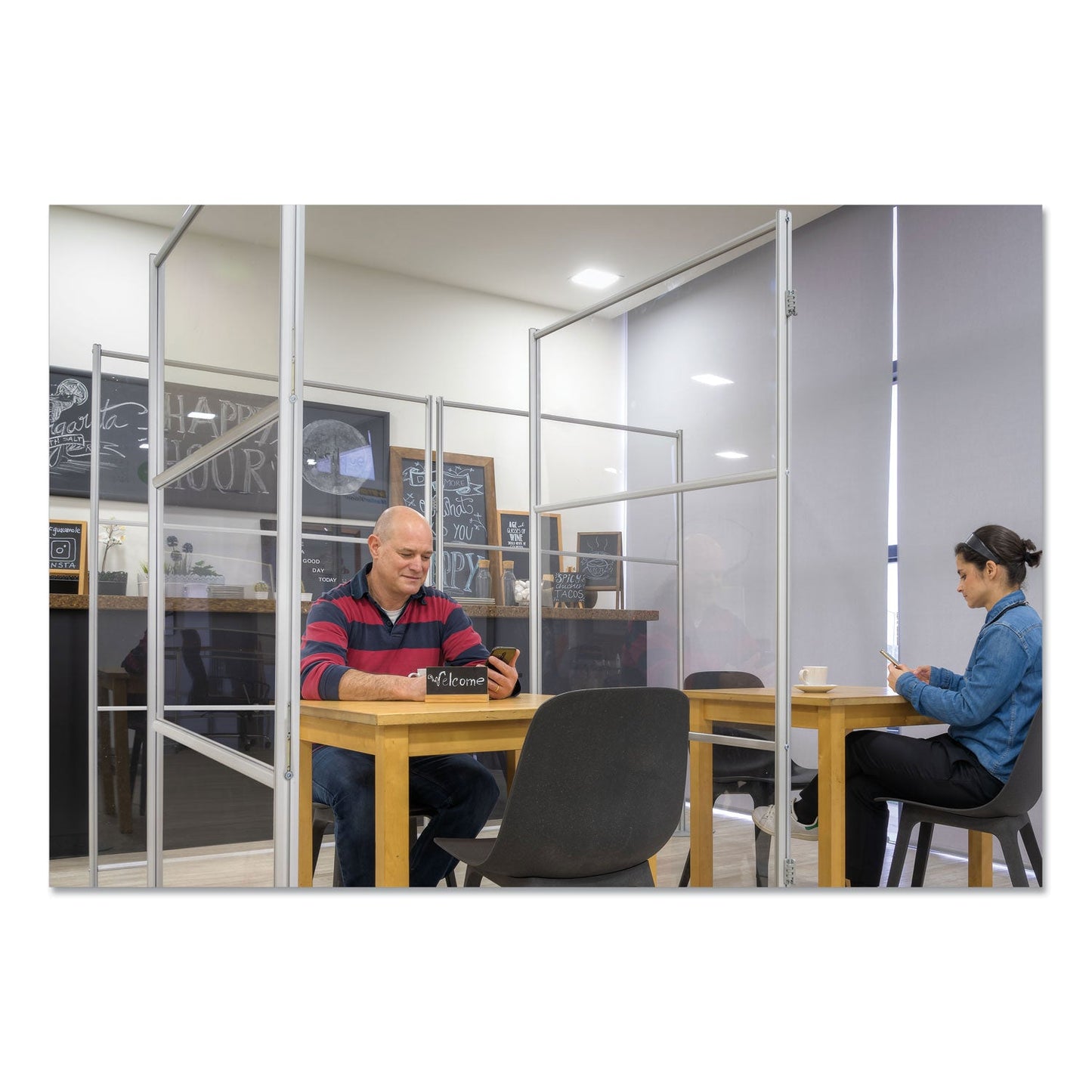 bi-silque-visual-communication-product-inc-protector-series-mobile-glass-panel-divider-num-bvcdsp273046_3