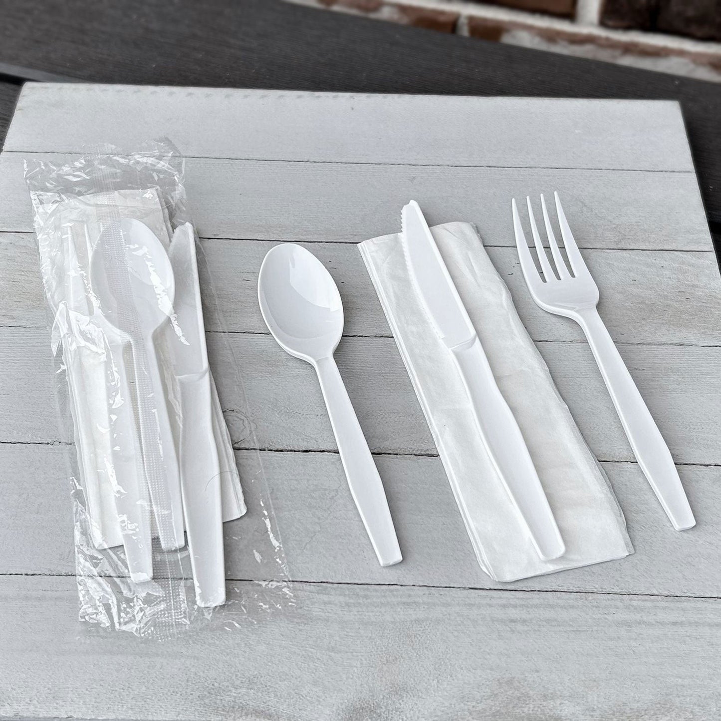 Boardwalk® Four-Piece Cutlery Kit, Fork/Knife/Napkin/Teaspoon, Mediumweight, Polystyrene, White, 250/Carton (BWK4KITWHPS)