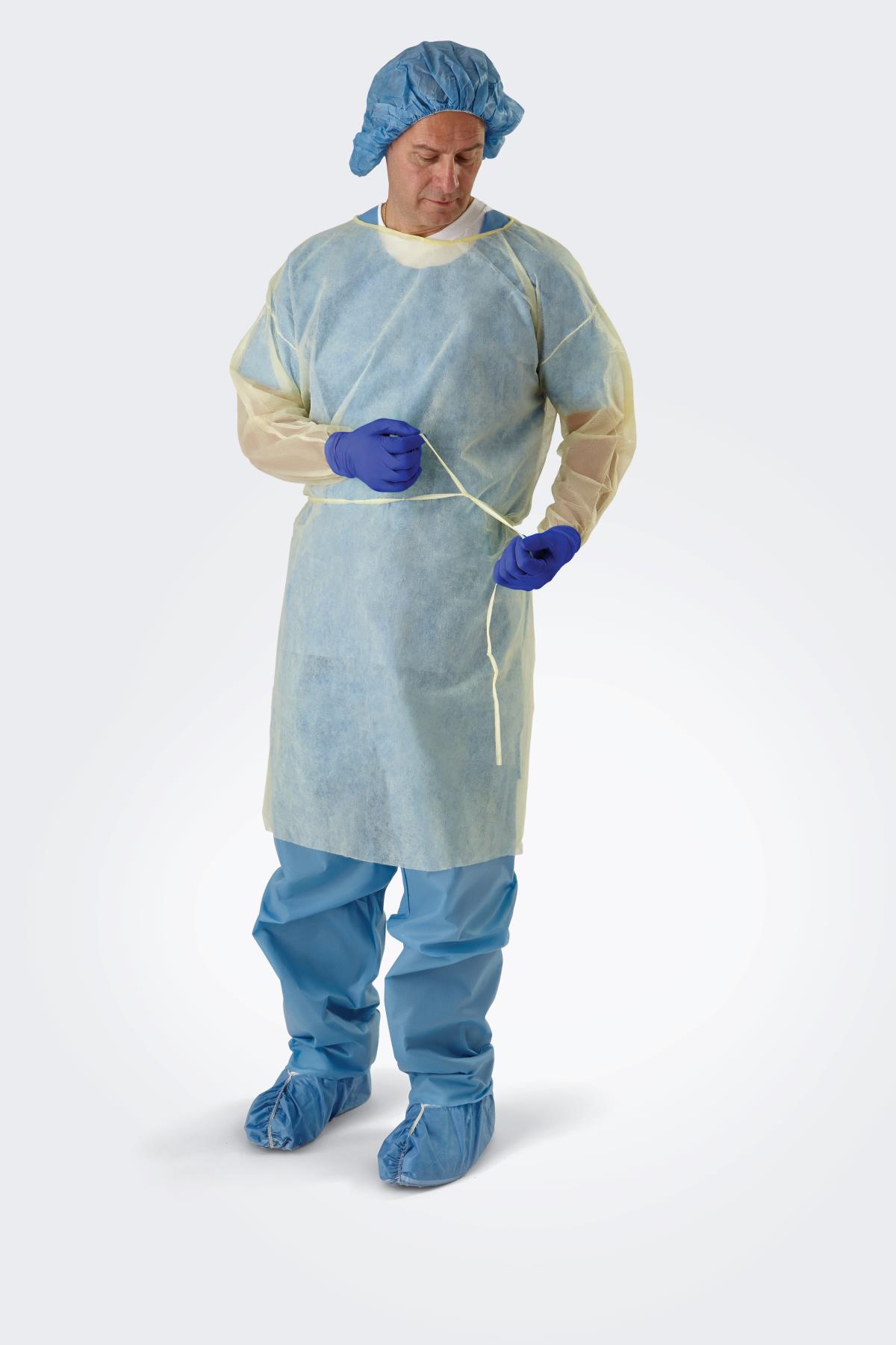 classic-cover-lightweight-spunbond-polypropylene-gowns-with-waist-and-neck-ties-yellow-size-regular-large-10-pk-cri4000z_1