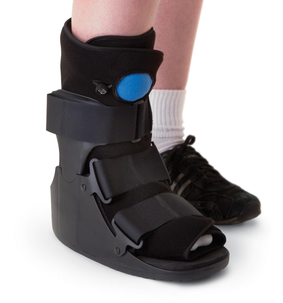 deluxe-pneumatic-ankle-walkers-1-ea-ort28620s_1