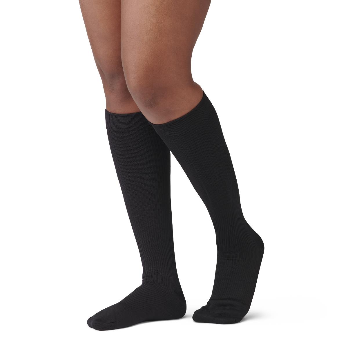 curad-cushioned-compression-socks-knee-high-15-20-mmhg-black-size-a-mds1714abh_1