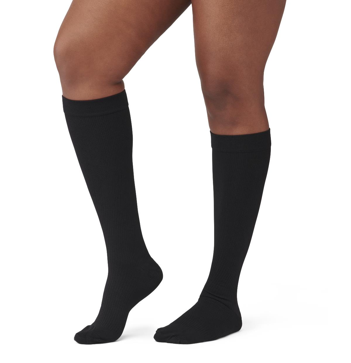 curad-compression-socks-knee-high-15-20-mmhg-medium-size-b-black-1-ea-mds1716bbh_1