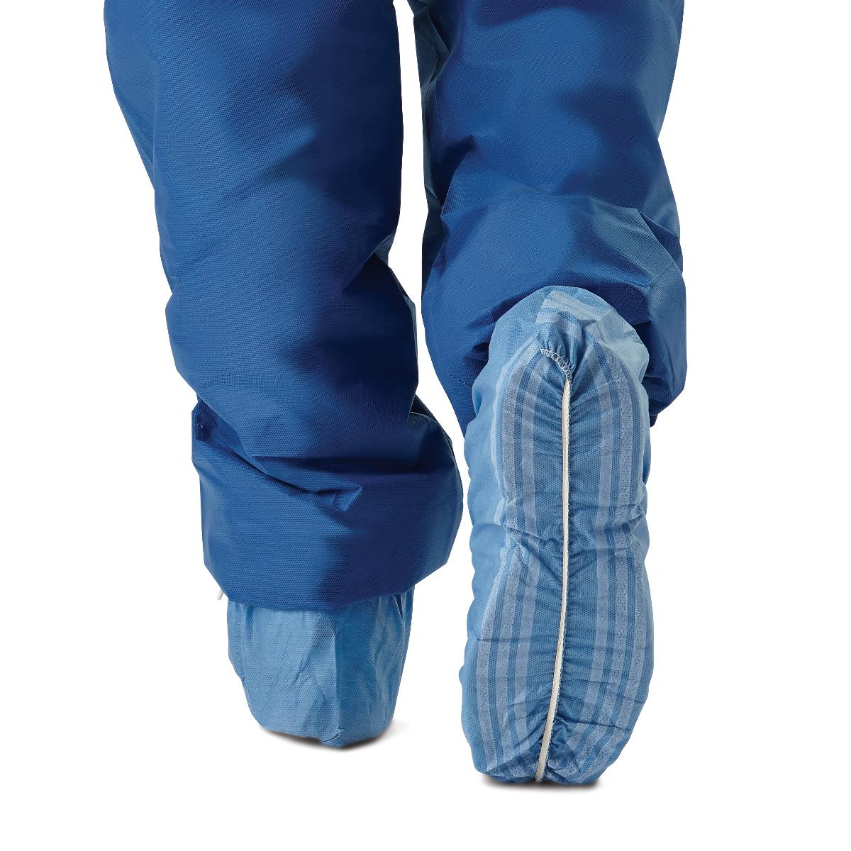multilayer-shoe-covers-with-nonskid-stripes-blue-size-extra-large-100-bx-non29859z_1