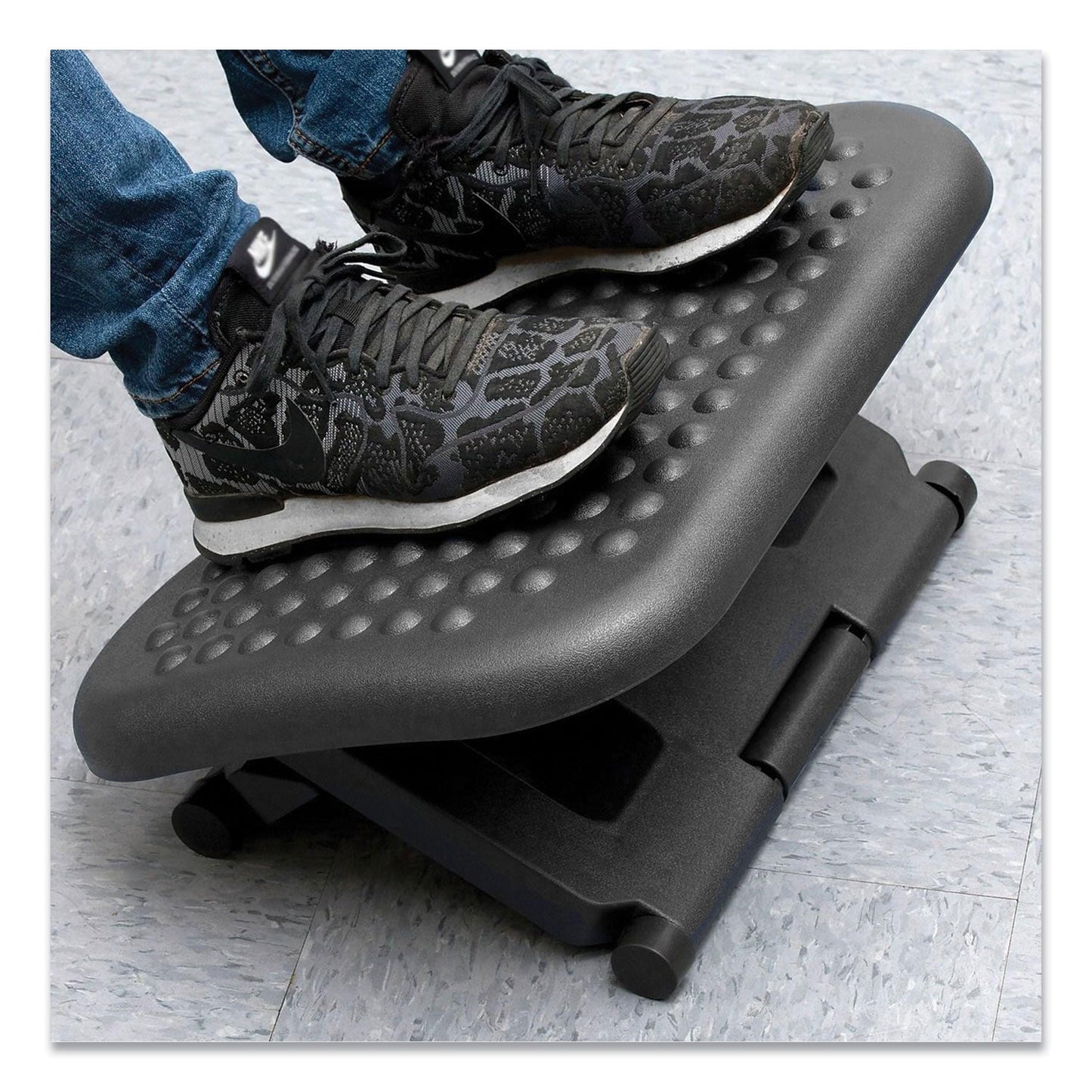 Mind Reader Comfy Footrest, 18w x 13.4d x 4.3h, Black (EMSFTRESTBLK)