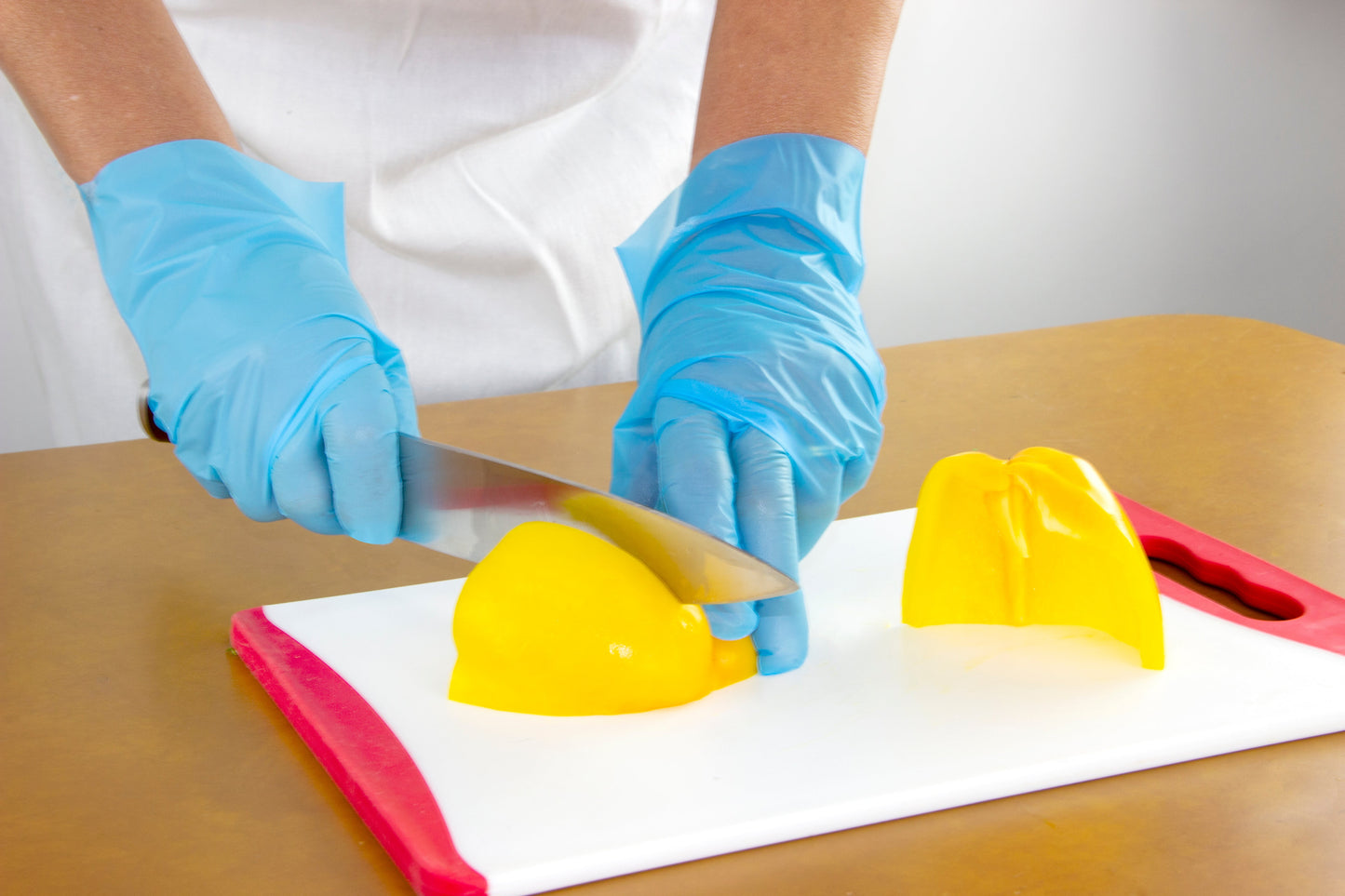 Safety Zone® Stretch Polyethylene Gloves, 2 mil, Powder-Free, 10", Blue, Medium, Case of 2000 (SZNGL-SP200BM)