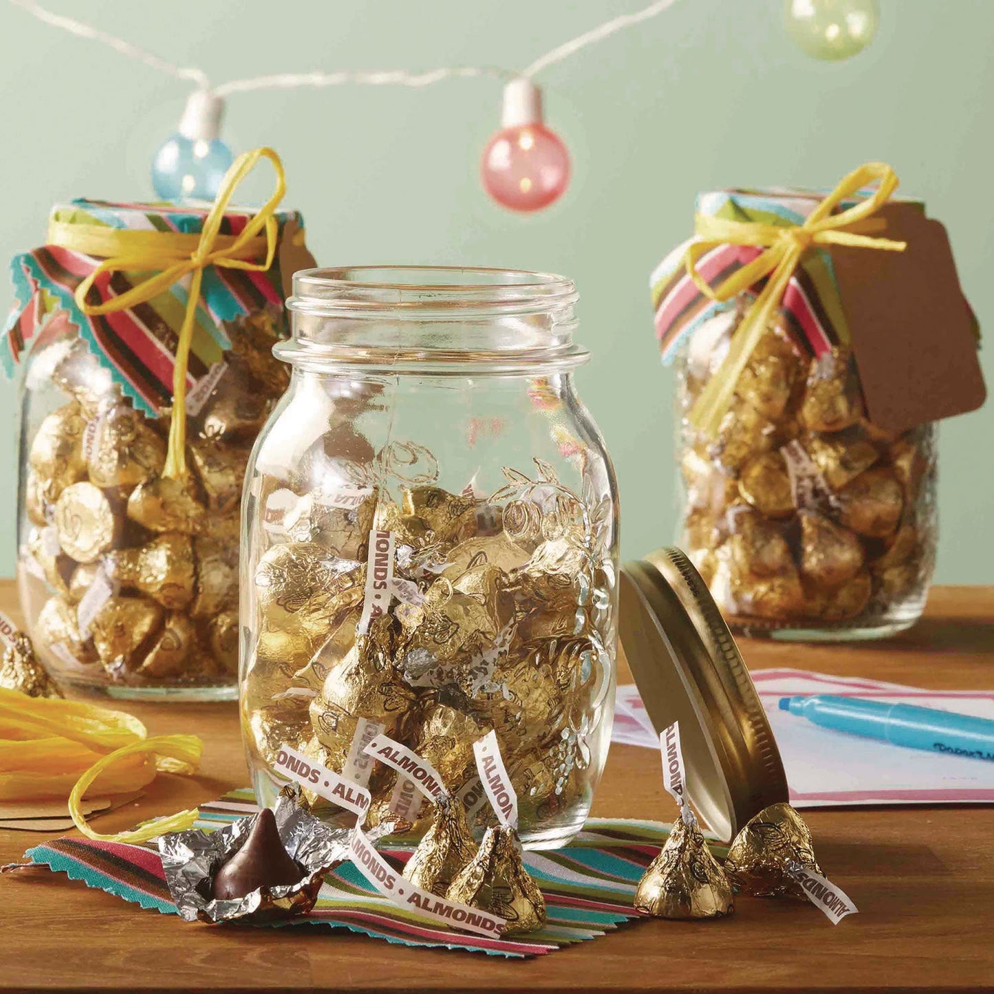 Hershey's KISSES with Almonds, Milk Chocolate, 32 oz Pack, 2 Packs/Carton (GRR60004091)