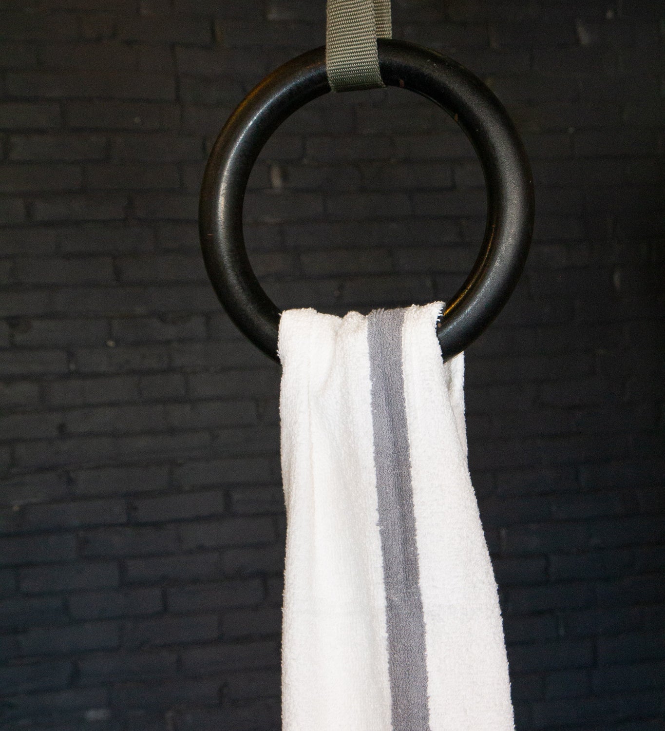 Hospeco® Power Gym Hand Towel 16x27 Gray Stripe, 120/Case (HOSPWR-1627-3GYCS-CS)