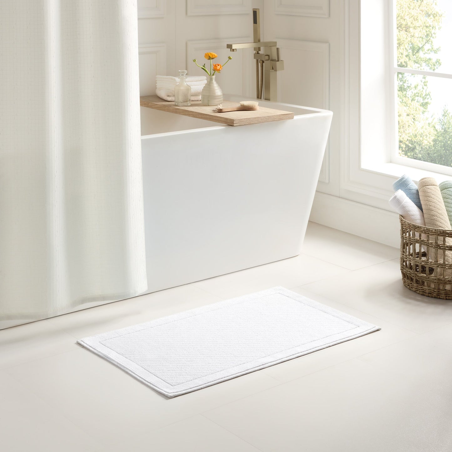Arkwright Home® Host & Home Cotton Bath Mat 20x32 White, 4/Case (HH-BM-2032-WH)