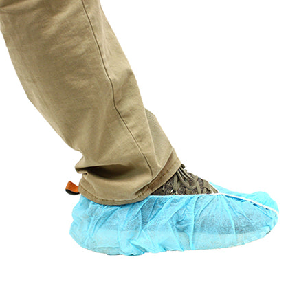 Safety Zone® PolyLite® Polypropylene Non-Skid Shoe Covers, Blue, 100/Bag, 3 Bags/Case, 18" (SZNM2105B-NS-18)