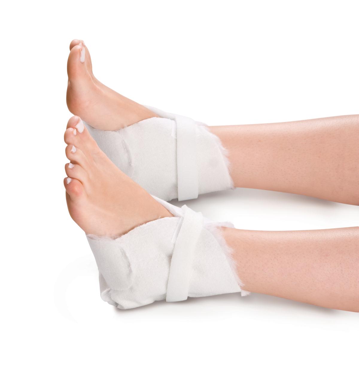 economy-heel-protectors-with-hook-and-loop-fasteners-6-cs-mdt829280c_1