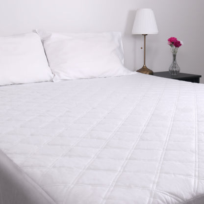 Arkwright Home® Cascade Waterproof Mattress Pad, Full, 12/Case (MP-WP-FULL-CS)