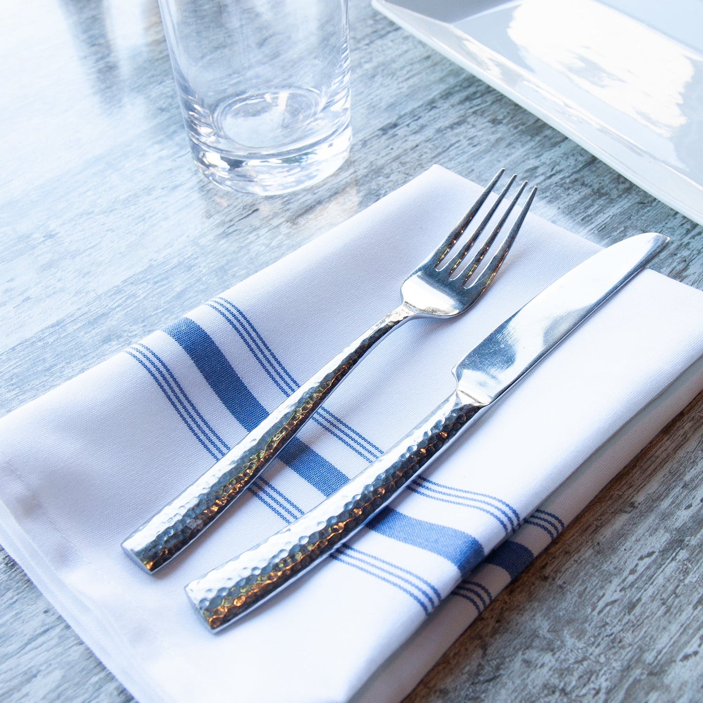 Arkwright Home® Mariposa Bistro NaPackin 18x22 Blue Stripe, 12/Pack (BISTRO-B)