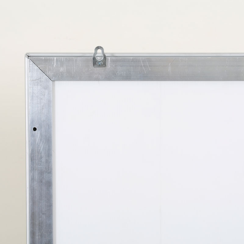 portable-1-25-snap-frame-poster-size-40x60silver-with-white-backing-and-pet-cover-ucn325np46x2000_8