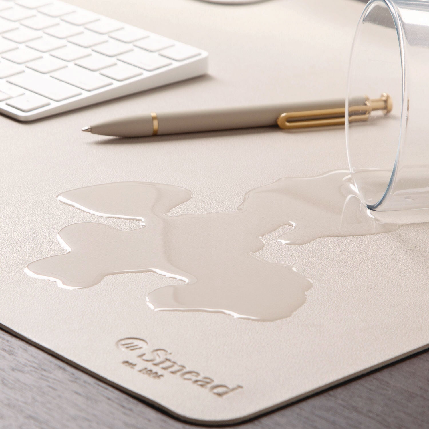 smead-vegan-leather-desk-pads-num-smd64831_4