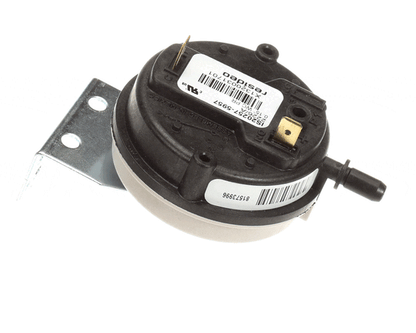 Trane Cnt04320 Control; Differential Pressure, .15 In W (TRNCNT04320)