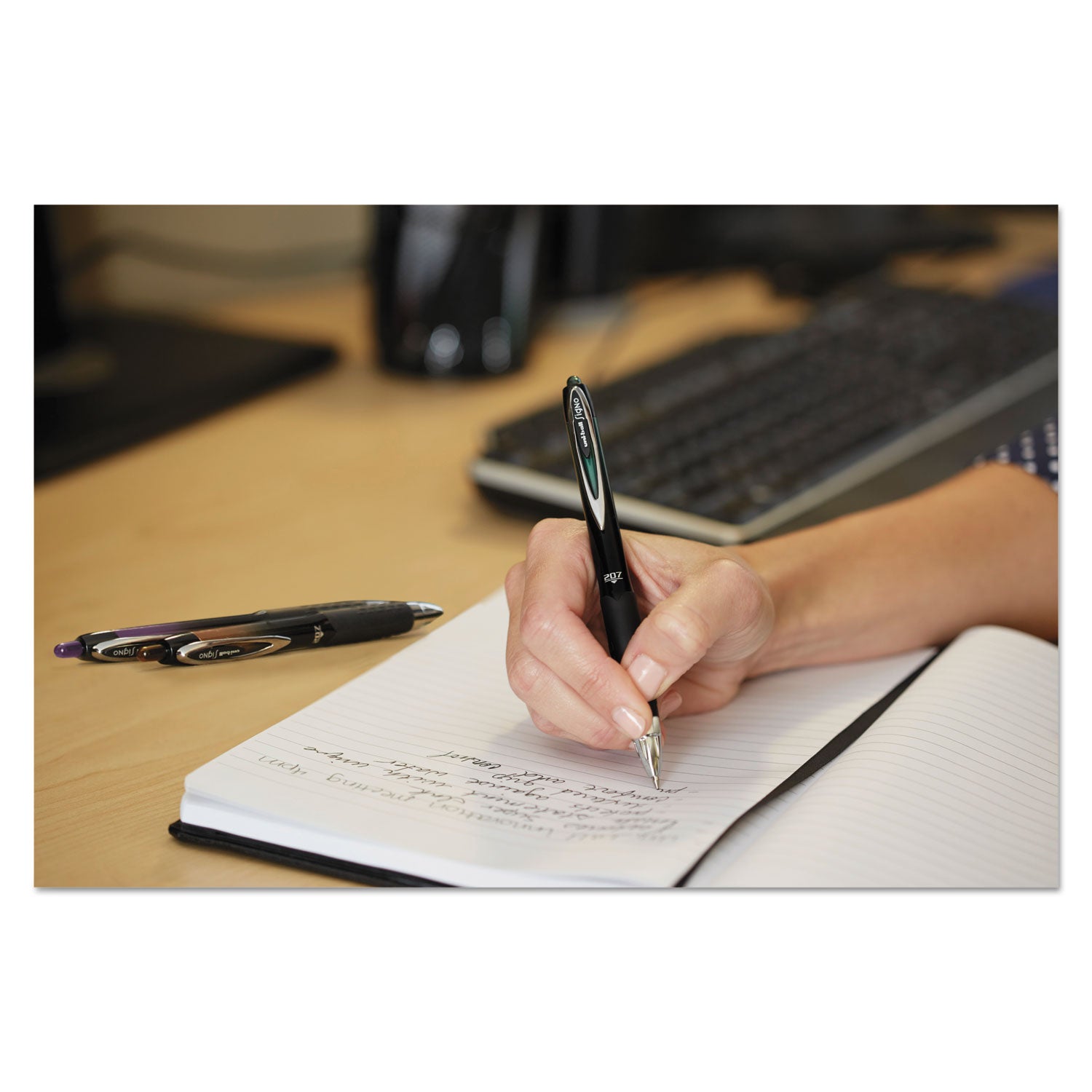 uni-ball-signo-207-retractable-gel-pen-num-ubc40110_8