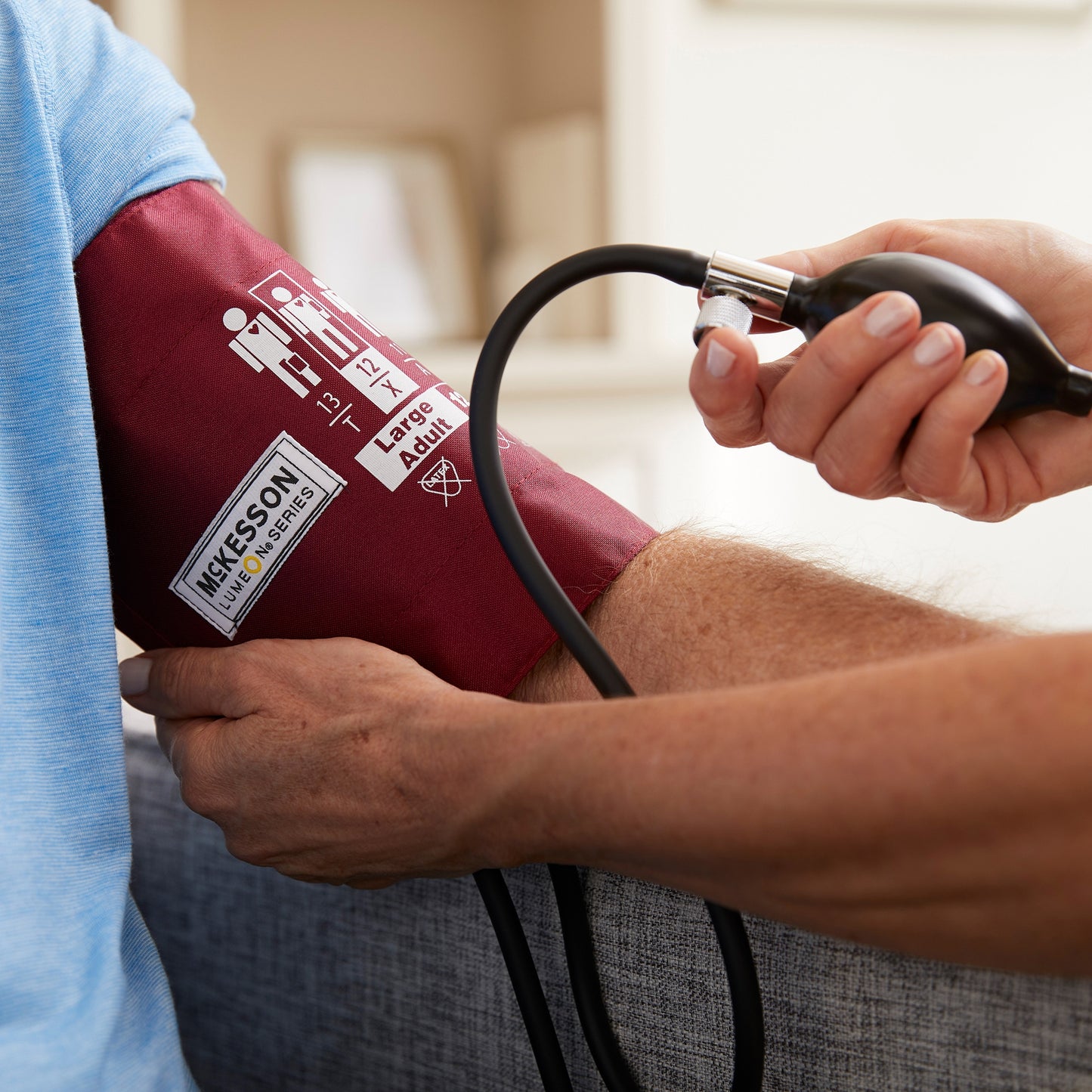McKesson LUMEON™ Reusable Blood Pressure Cuff and Bulb 34 to 50 cm Arm Nylon Cuff Large Adult Cuff (803207_CS)