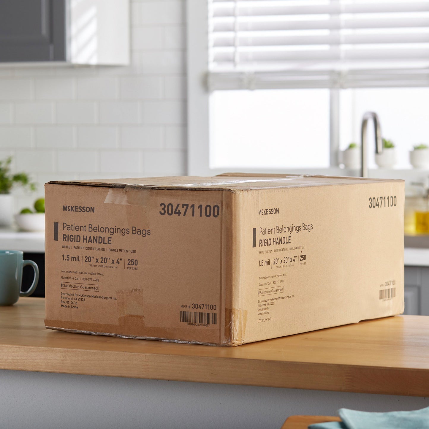 McKesson Patient Belongings Bag 4 X 20 X 20 Inch Polyethylene Snap Closure White (447757_CS)