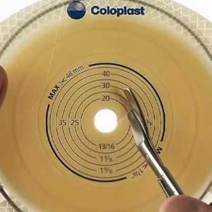 Sensura® Flex Ostomy Barrier Trim to Fit, Standard Wear Double Layer Adhesive 50 mm Flange Red Code System 3/8 to 1-7/8 Inch Opening (680749_BX)
