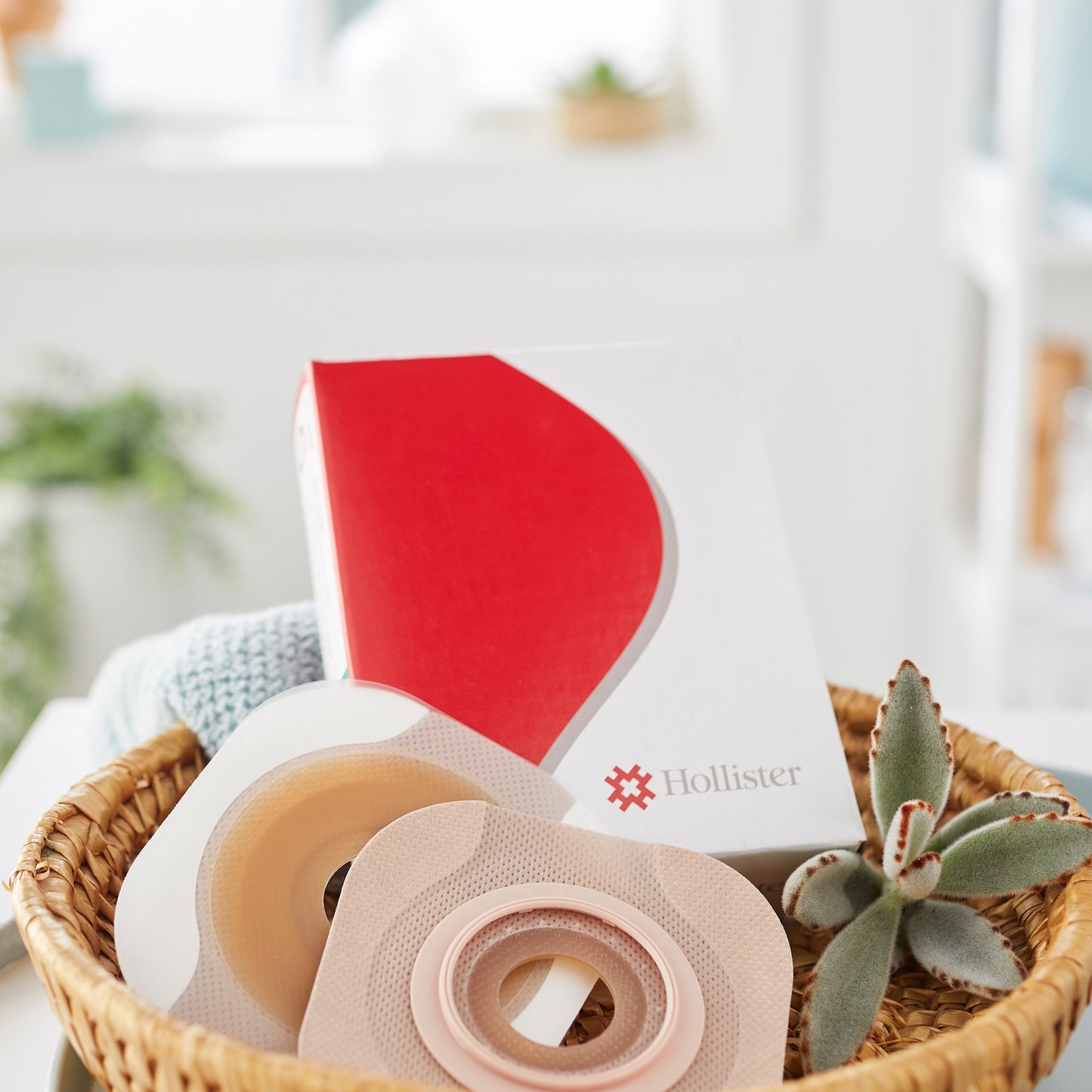 New Image™ Flextend™ Ostomy Barrier Precut, Extended Wear Adhesive Tape 44 mm Flange Green Code System Hydrocolloid 1 Inch Opening (505944_BX)