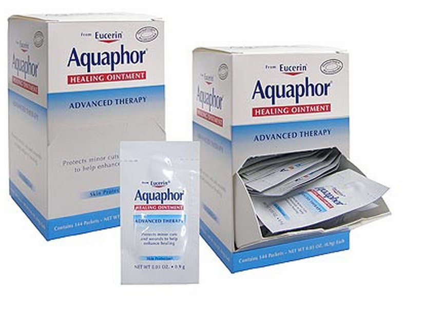 Aquaphor® Advanced Therapy Hand and Body Moisturizer 0.9 Gram Individual Packet Unscented Ointment (724984_PK)
