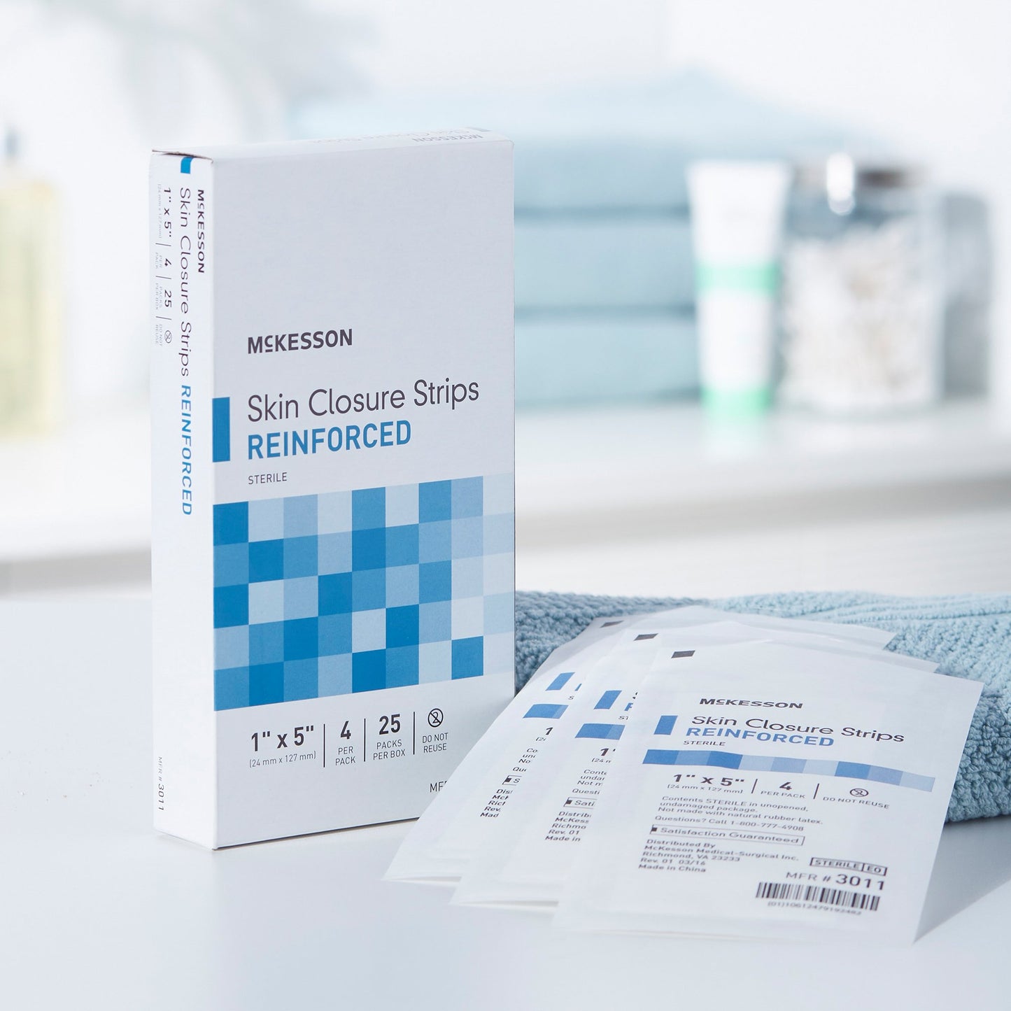 McKesson Skin Closure Strip 1 X 5 Inch Nonwoven Material Reinforced Strip White (876310_BX)