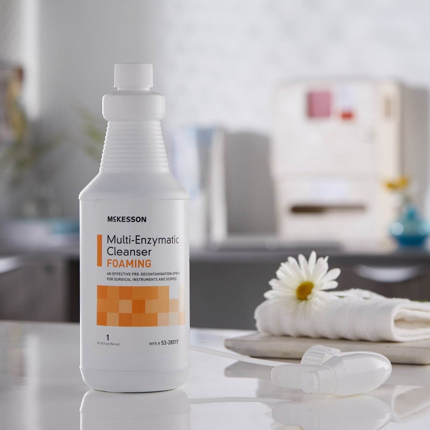 McKesson Multi-Enzymatic Instrument Detergent Foam RTU 1 Quart Bottle Fresh Rain Scent (484479_EA)
