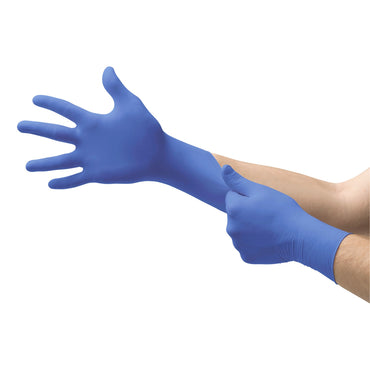 Ultraform® Exam Glove Small NonSterile Nitrile Standard Cuff Length Textured Fingertips Blue Not Rated (816698_BX)
